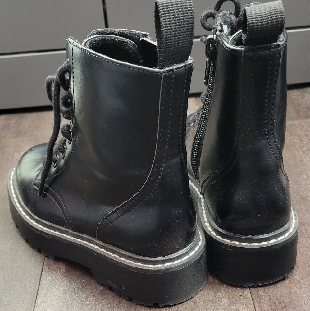 Kids H&M Combat Style Lace Up Boots - Picture 2 of 6